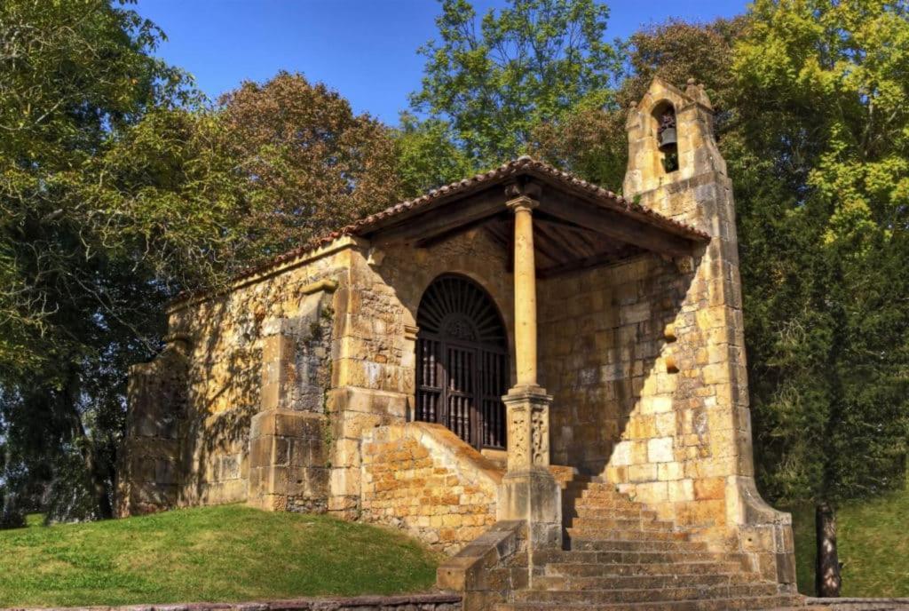 Onís Apartamentos Rurales La Caviana מראה חיצוני תמונה