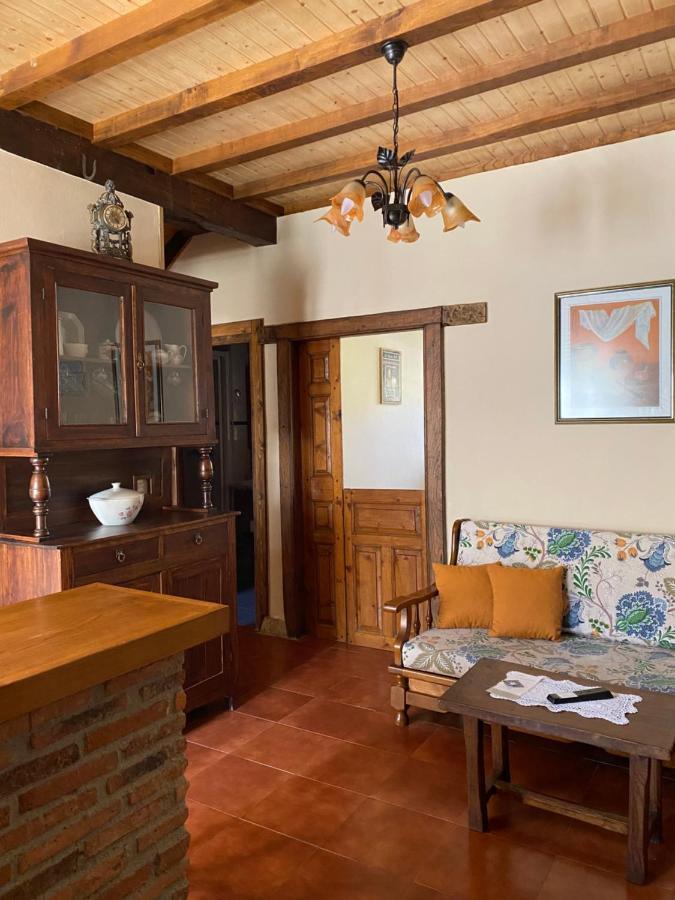 Onís Apartamentos Rurales La Caviana מראה חיצוני תמונה