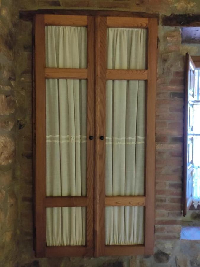 Onís Apartamentos Rurales La Caviana מראה חיצוני תמונה